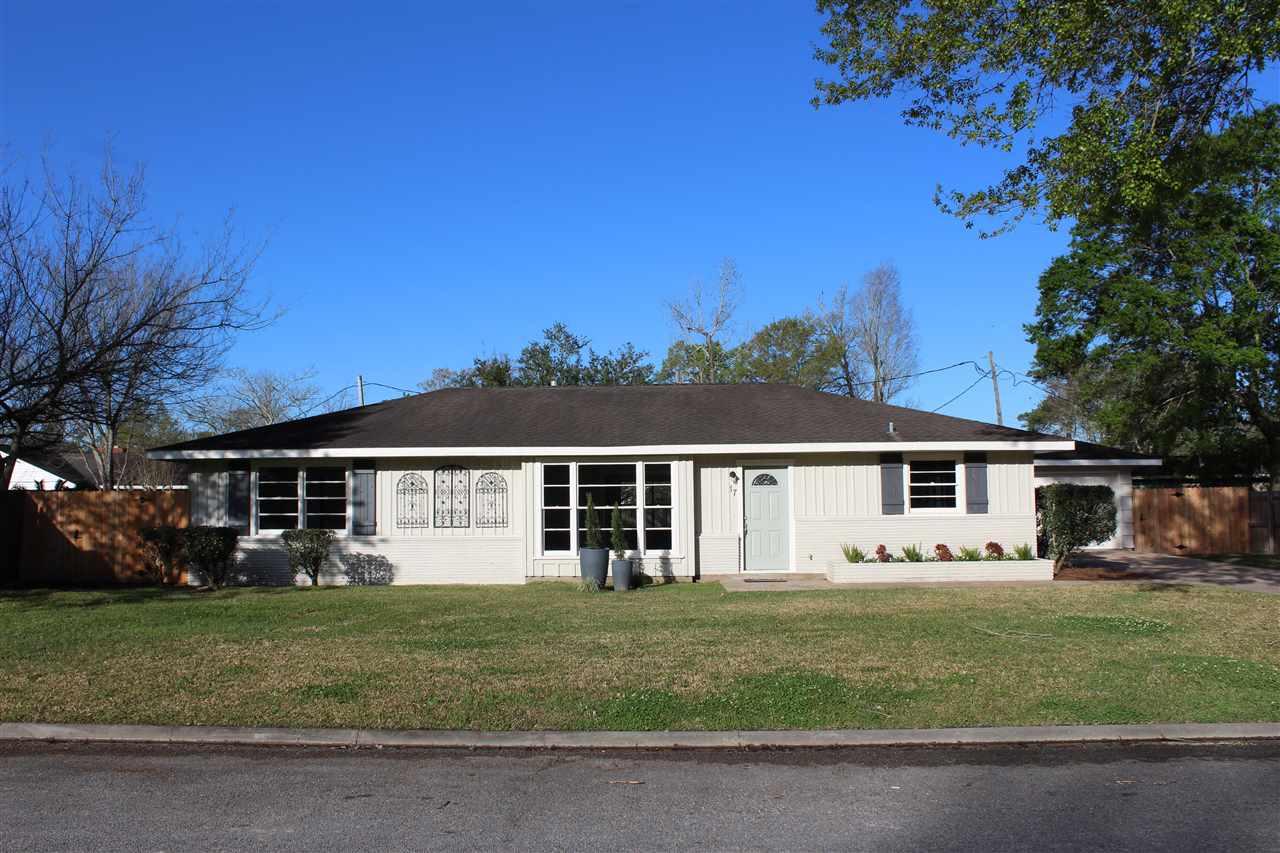Knotty Pine Ln, Orange, TX 77630