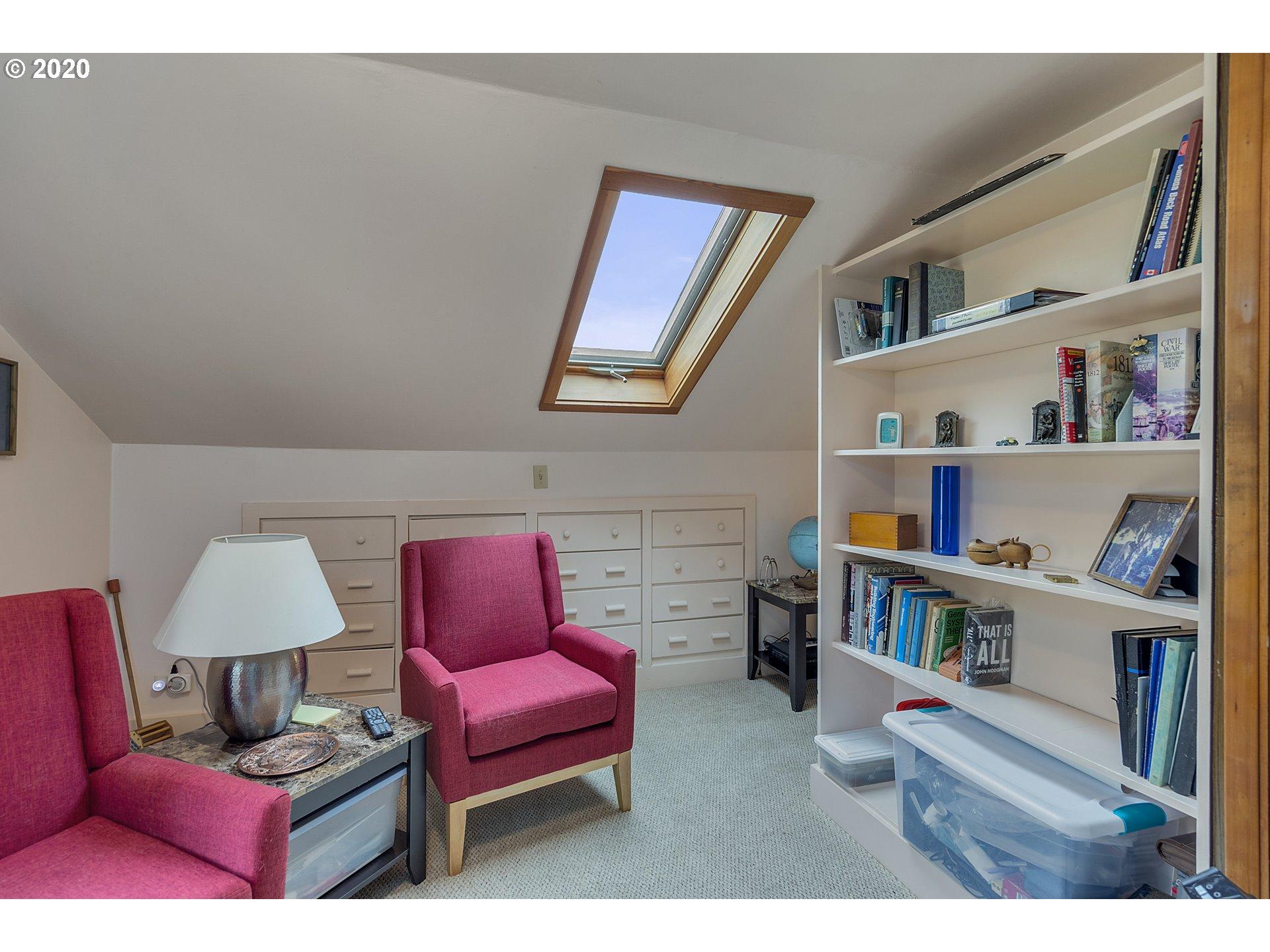 Se Hemlock Ave, Portland, OR 97214