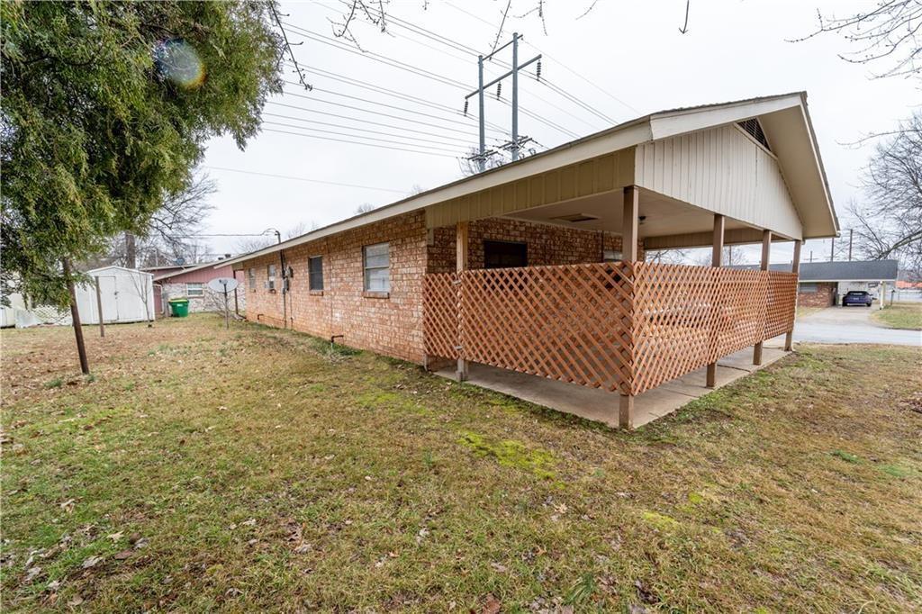 N Kansas St, Springdale, AR 72764