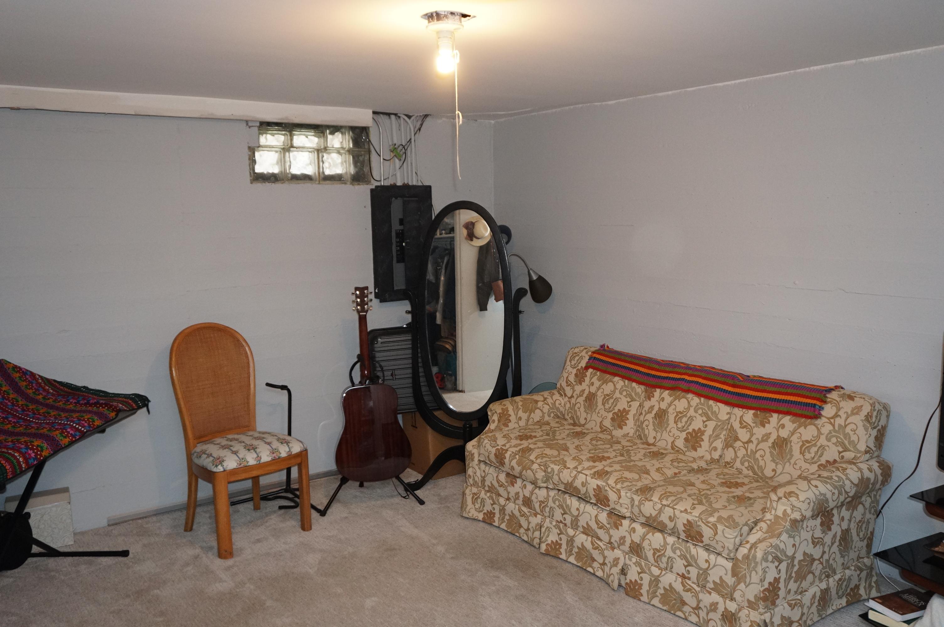 Front St, Aurora, IL 60505