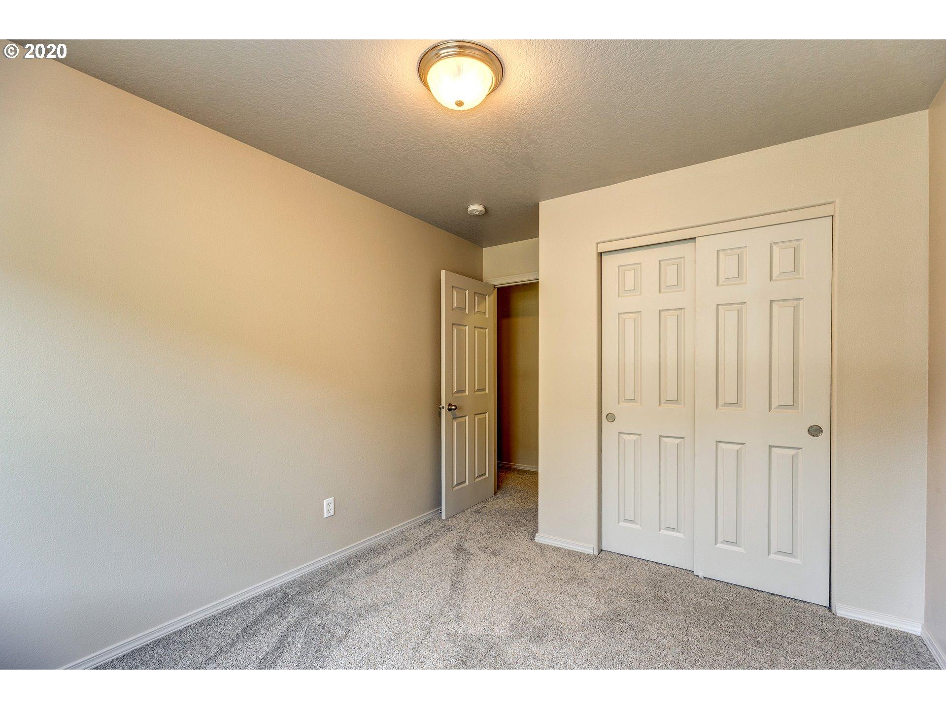 Cascadia Village Dr, Sandy, OR 97055