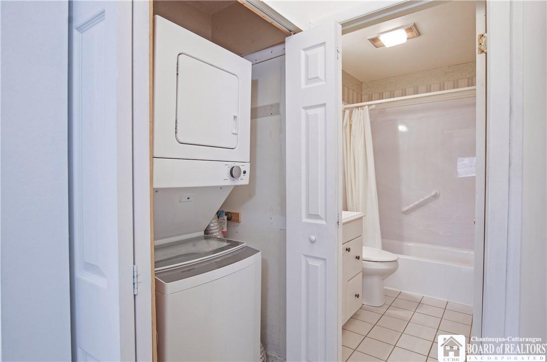 Towner Ave, Jamestown, NY 14701