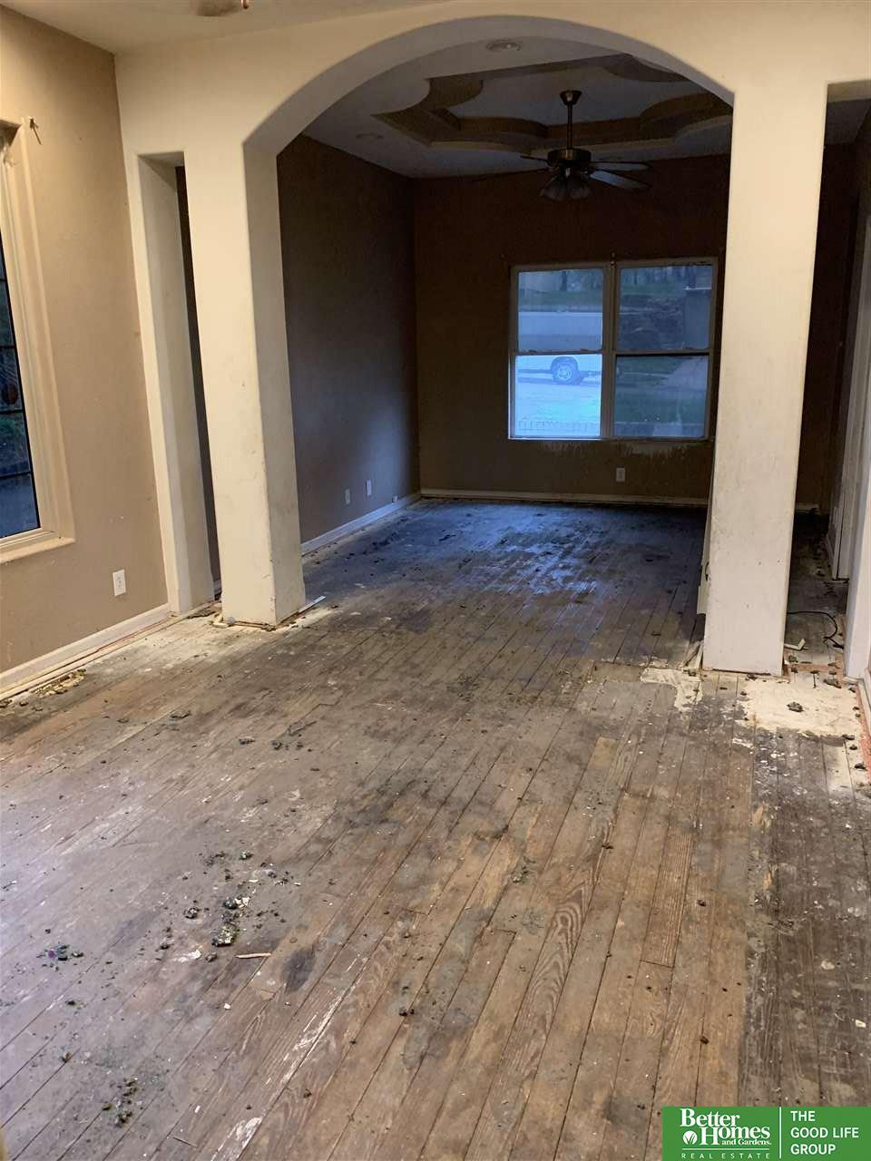 Ruggles St, Omaha, NE 68111