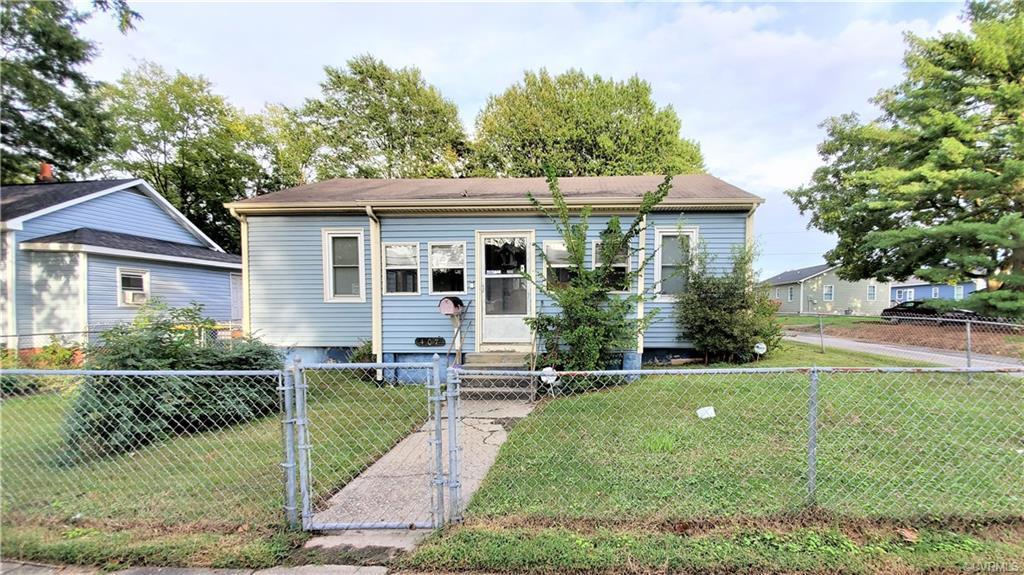 N 8th Ave, Hopewell, VA 23860