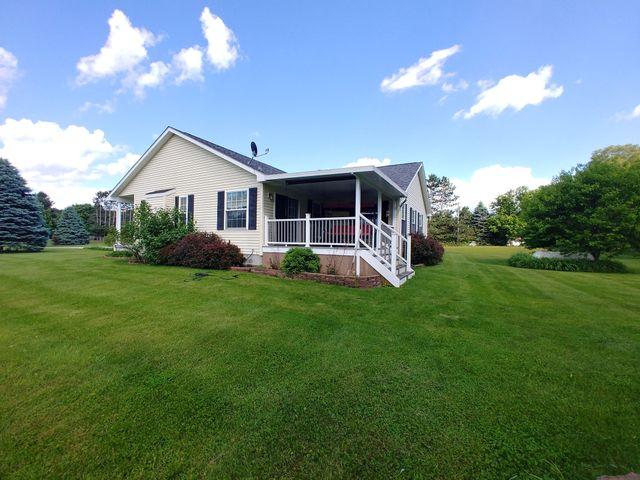 Hunter Dr, Lapeer, MI 48446