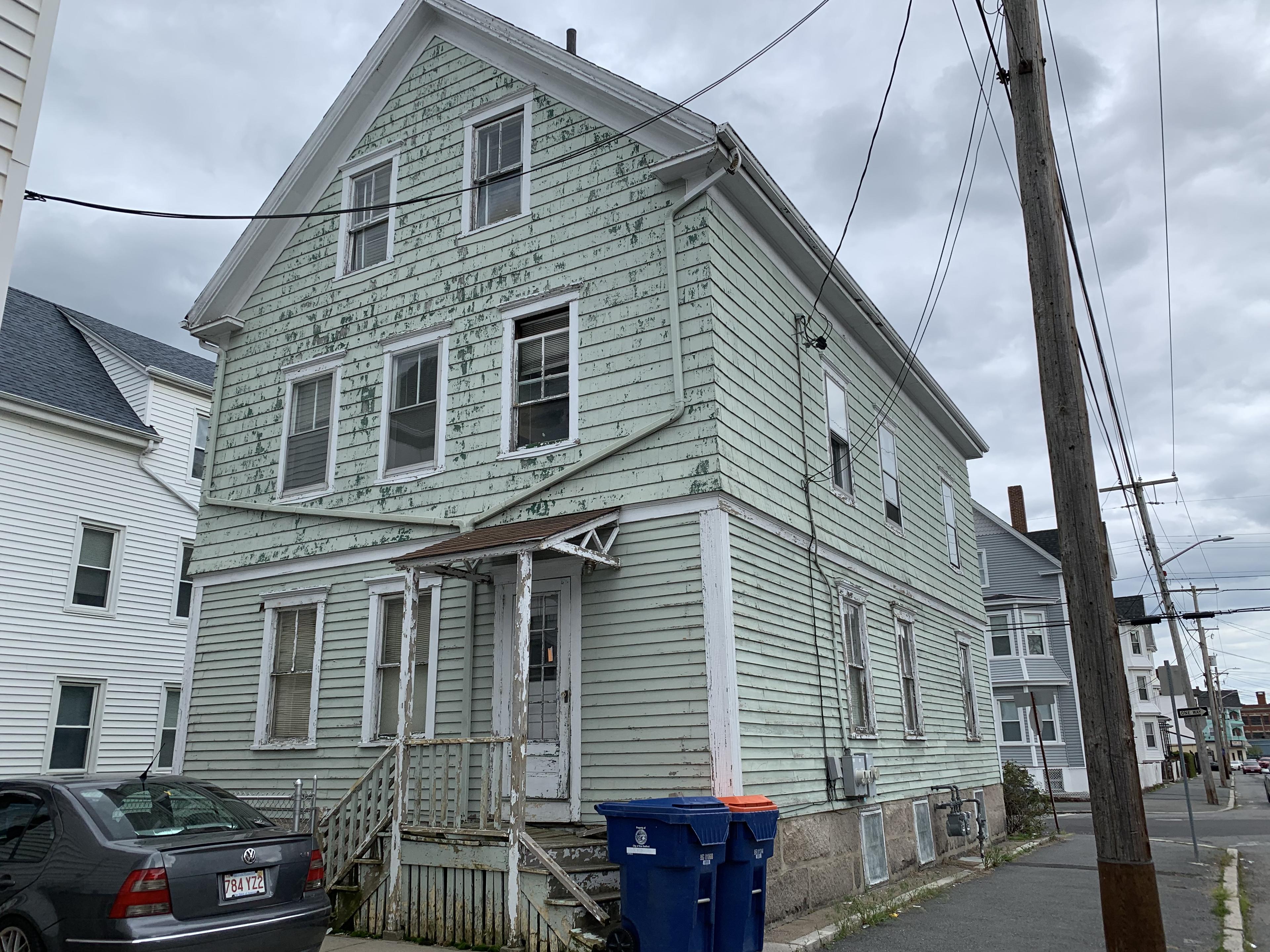 Thompson St, New Bedford, MA 02740