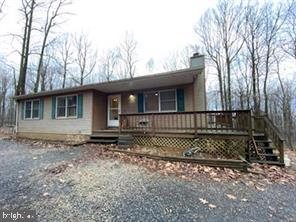 Henry Way, Linden, VA 22642
