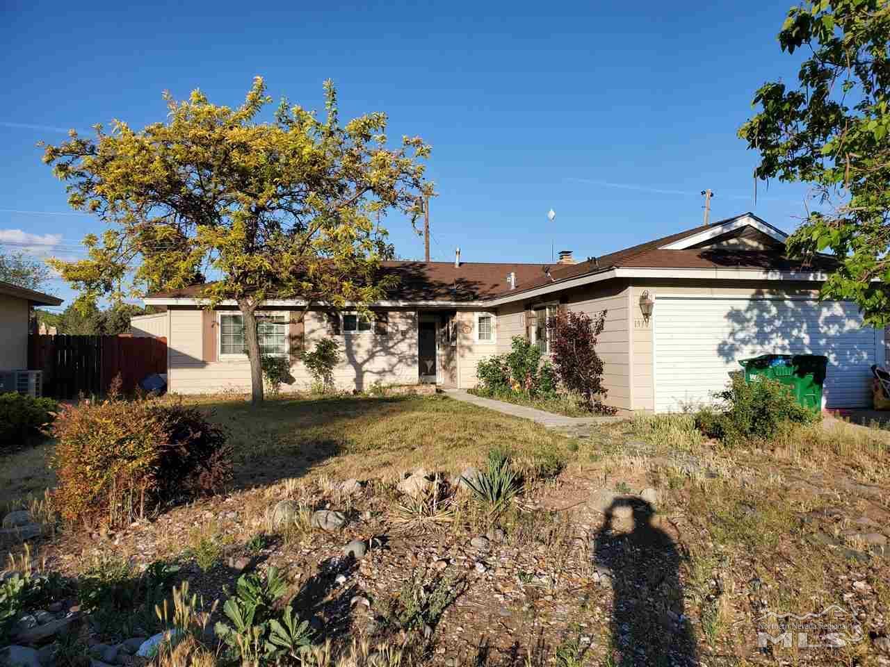 Covina Dr, Sparks, NV 89431