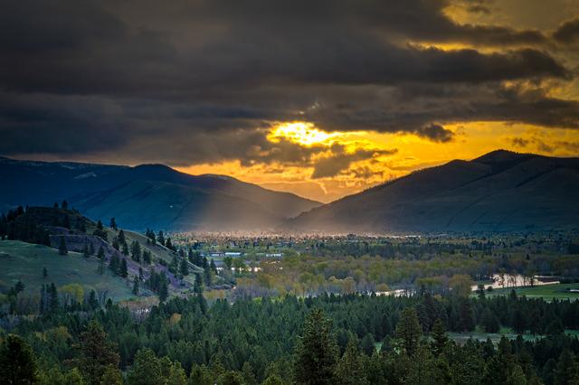 Hamilton Way, Missoula, MT 59804