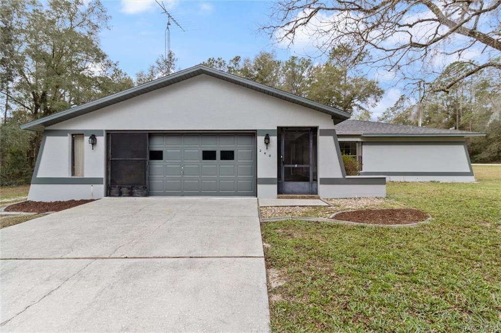 W Nova Pl, Citrus Springs, FL 34434