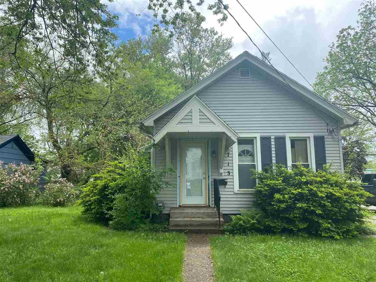 Webb St, Jackson, MI 49202