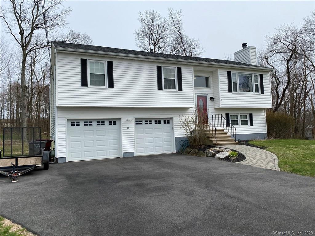 Victoria Ln, Naugatuck, CT 06770