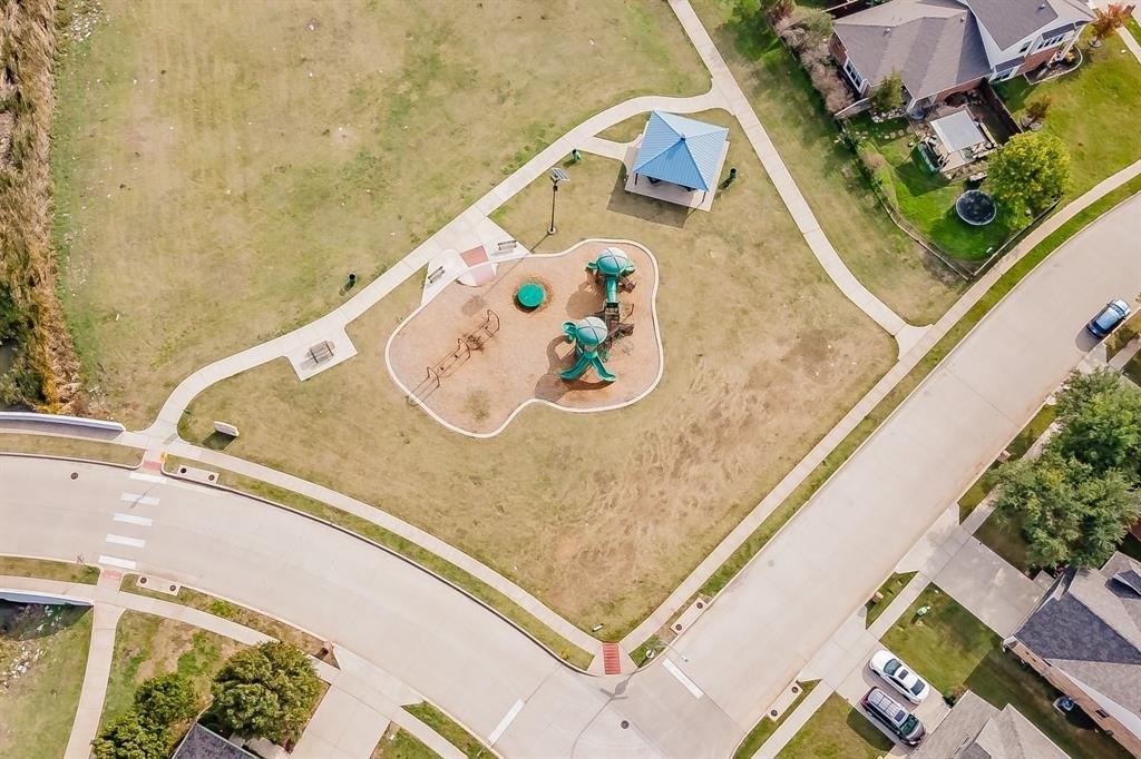 Hawks Landing Rd, Haslet, TX 76052