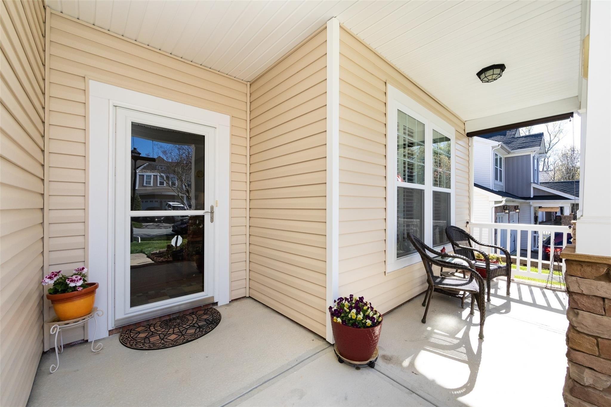 Winding River Dr, Charlotte, NC 28214