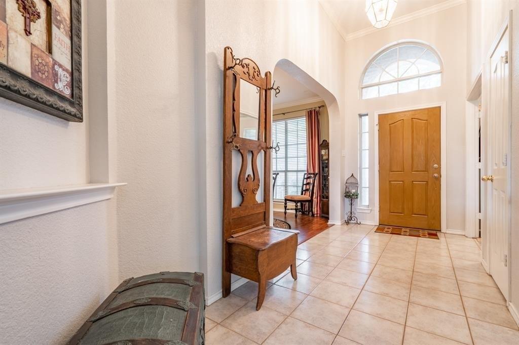 Dylan Ct, Burleson, TX 76028