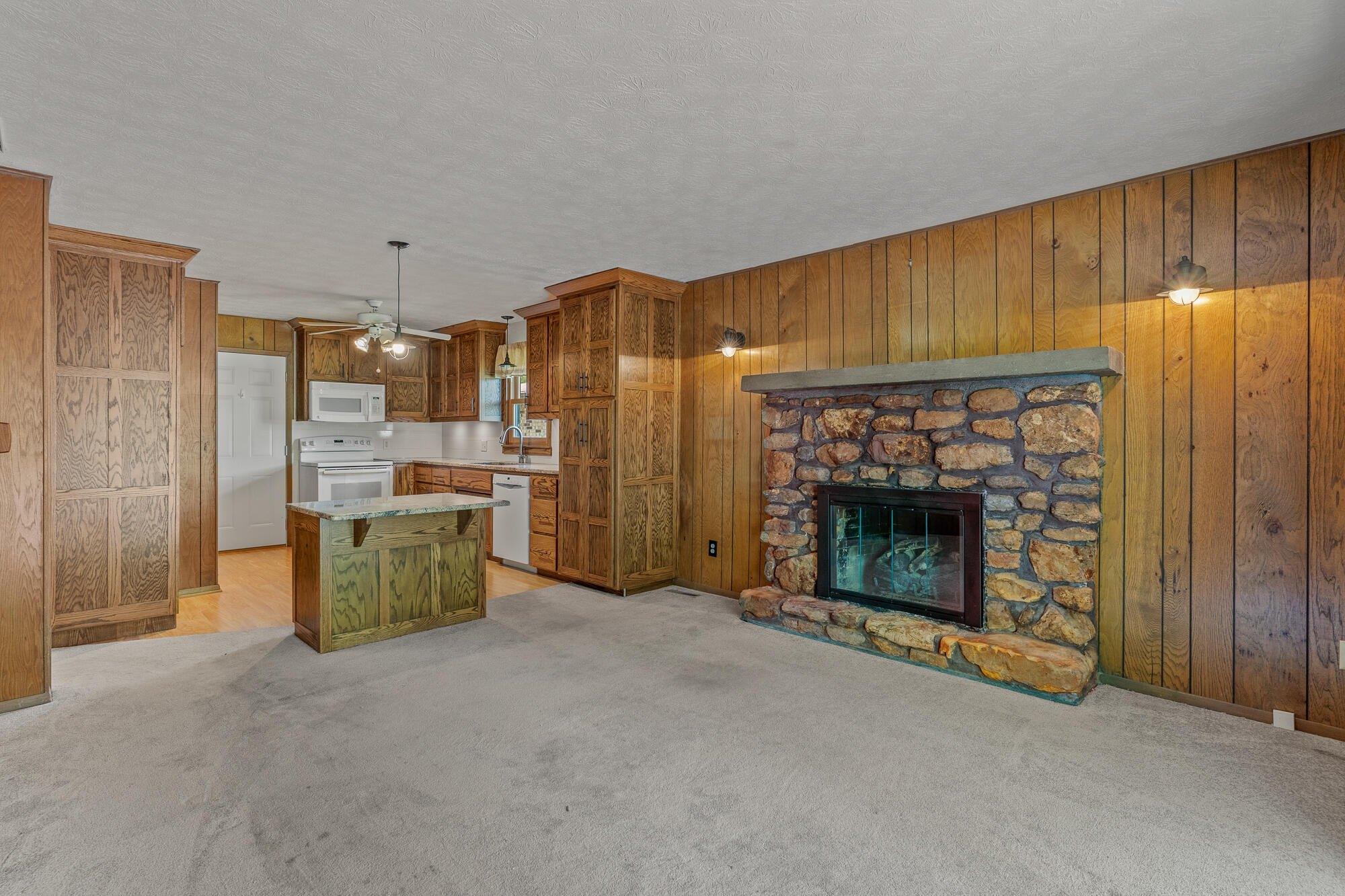 N Wildan Ave, Springfield, MO 65803