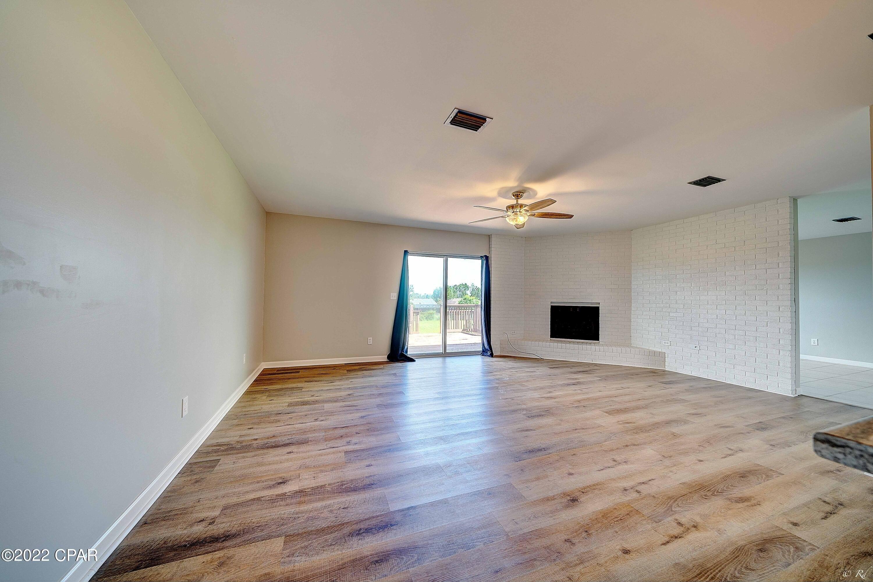 Betty Louise Dr, Panama City, FL 32404