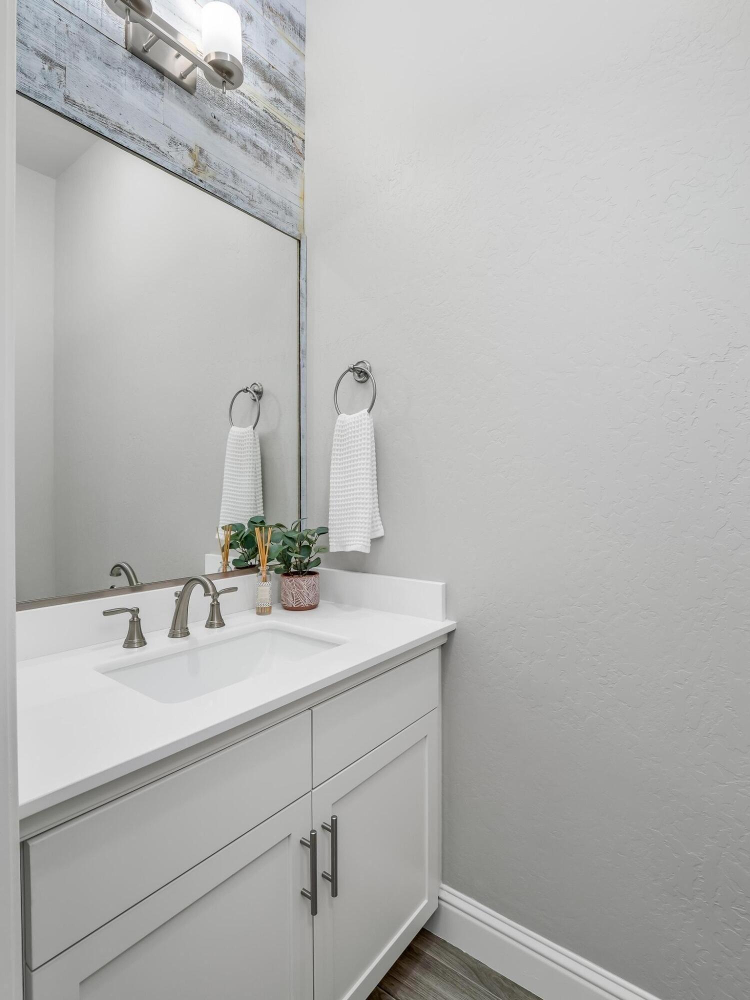 Loyola Ave, Clovis, CA 93619