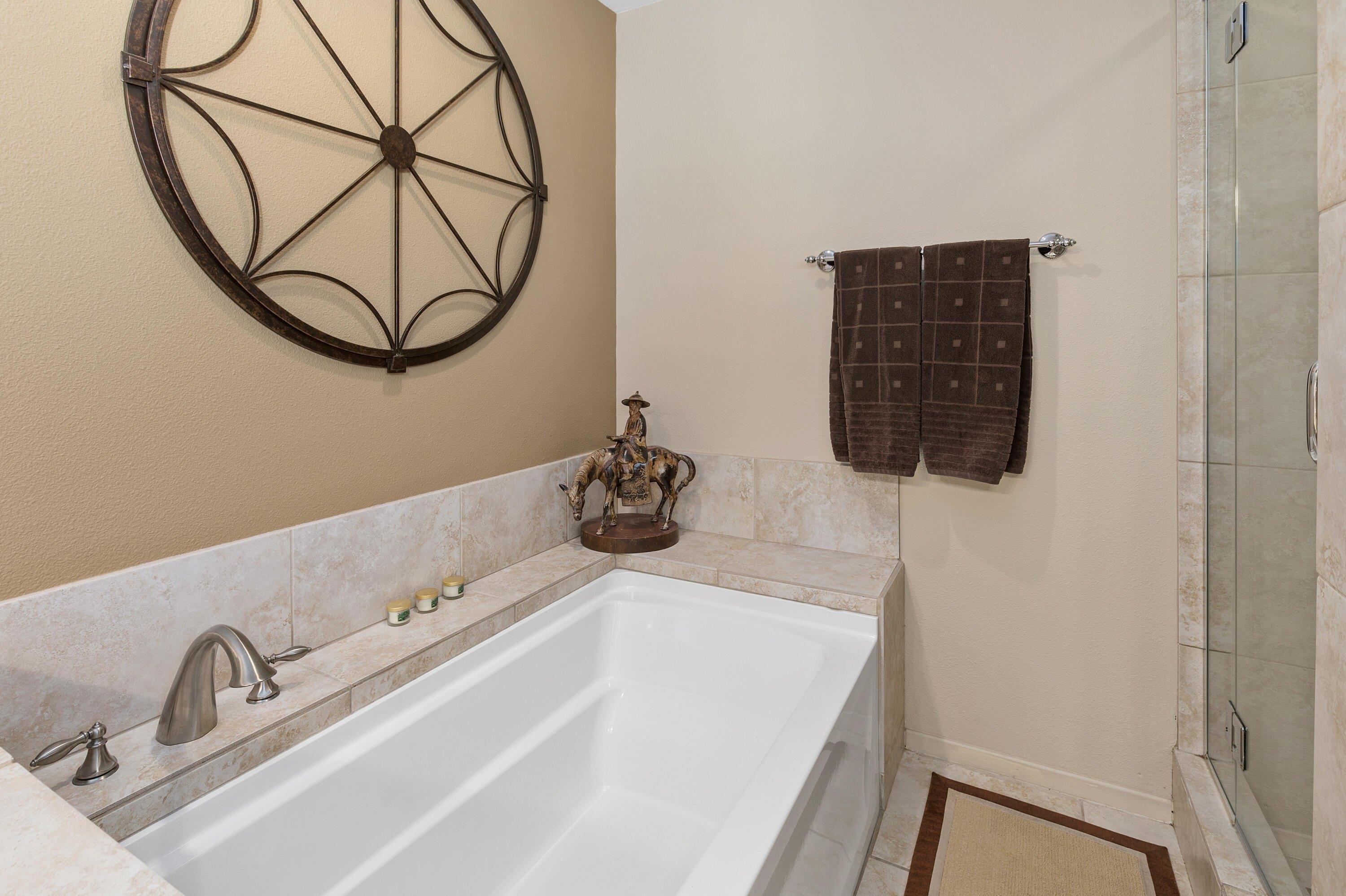 Canterbury Ct, Palm Desert, CA 92260
