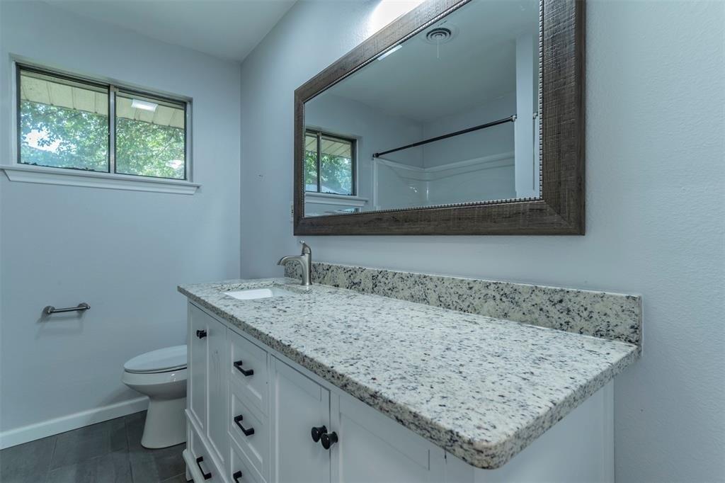 Valhalla Rd, Fort Worth, TX 76116