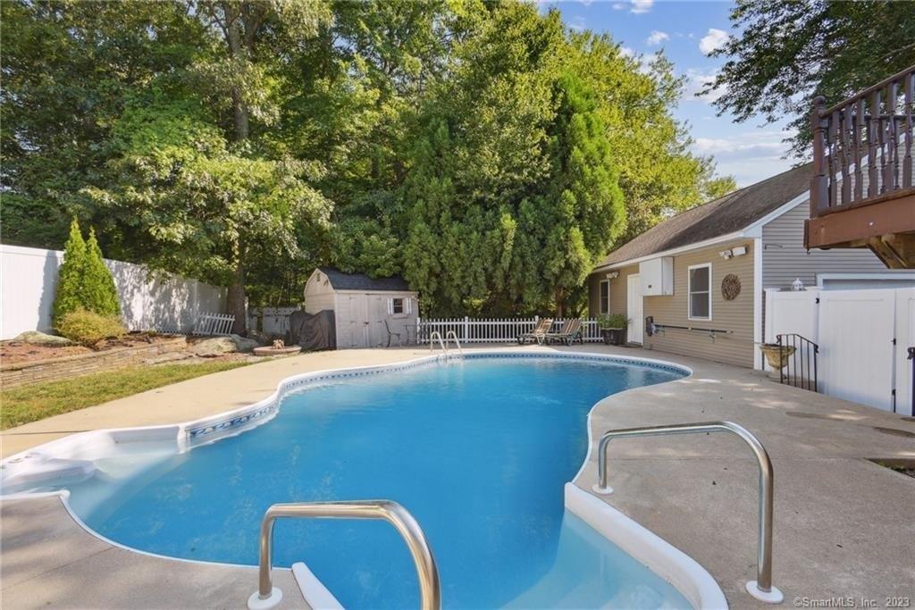 Daniel Brown Dr, Mystic, CT 06355