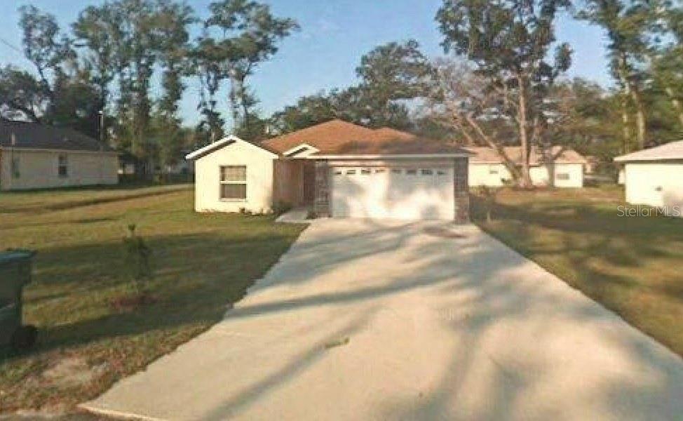Ida St, Wildwood, FL 34785