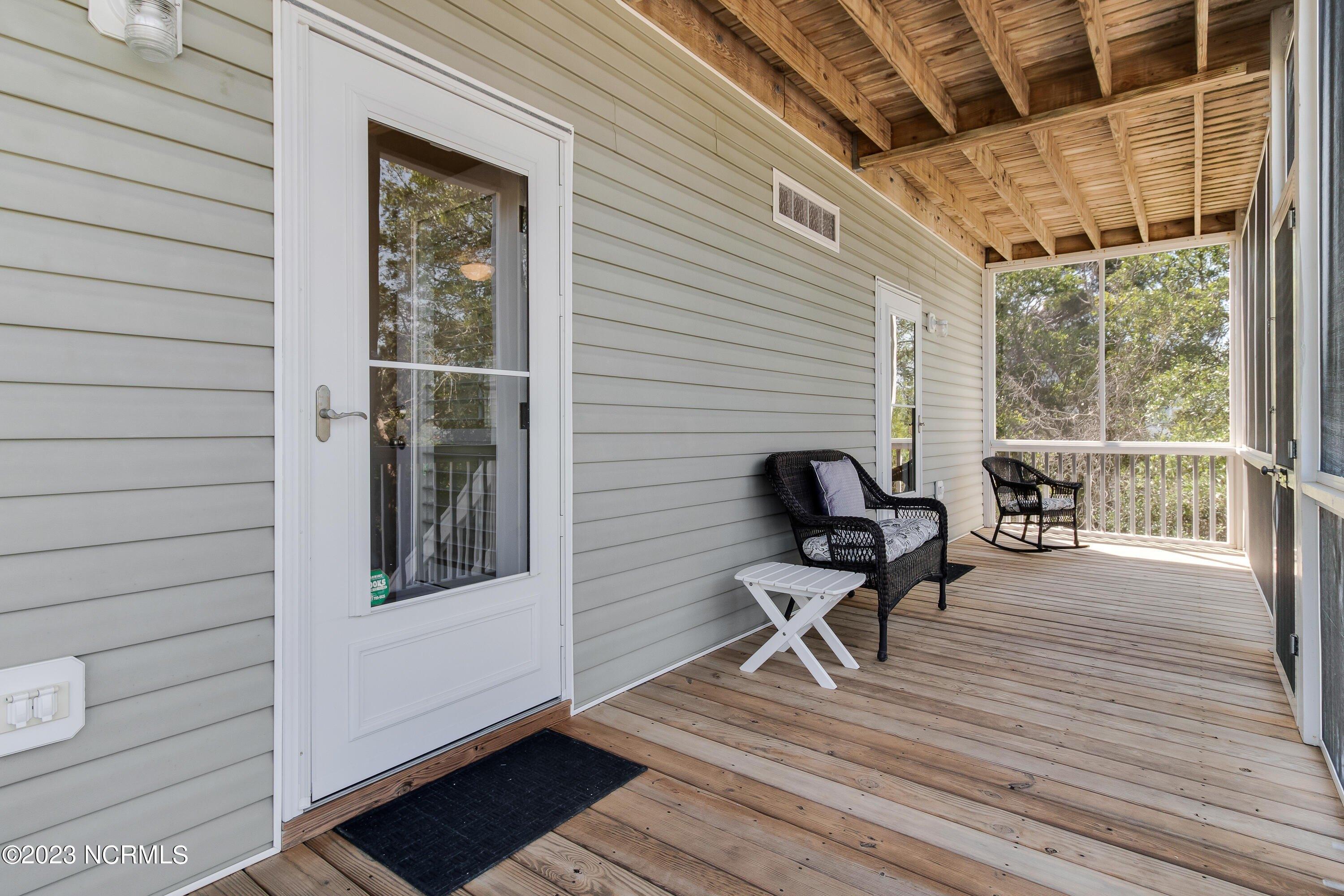 E Dolphin Dr, Oak Island, NC 28465