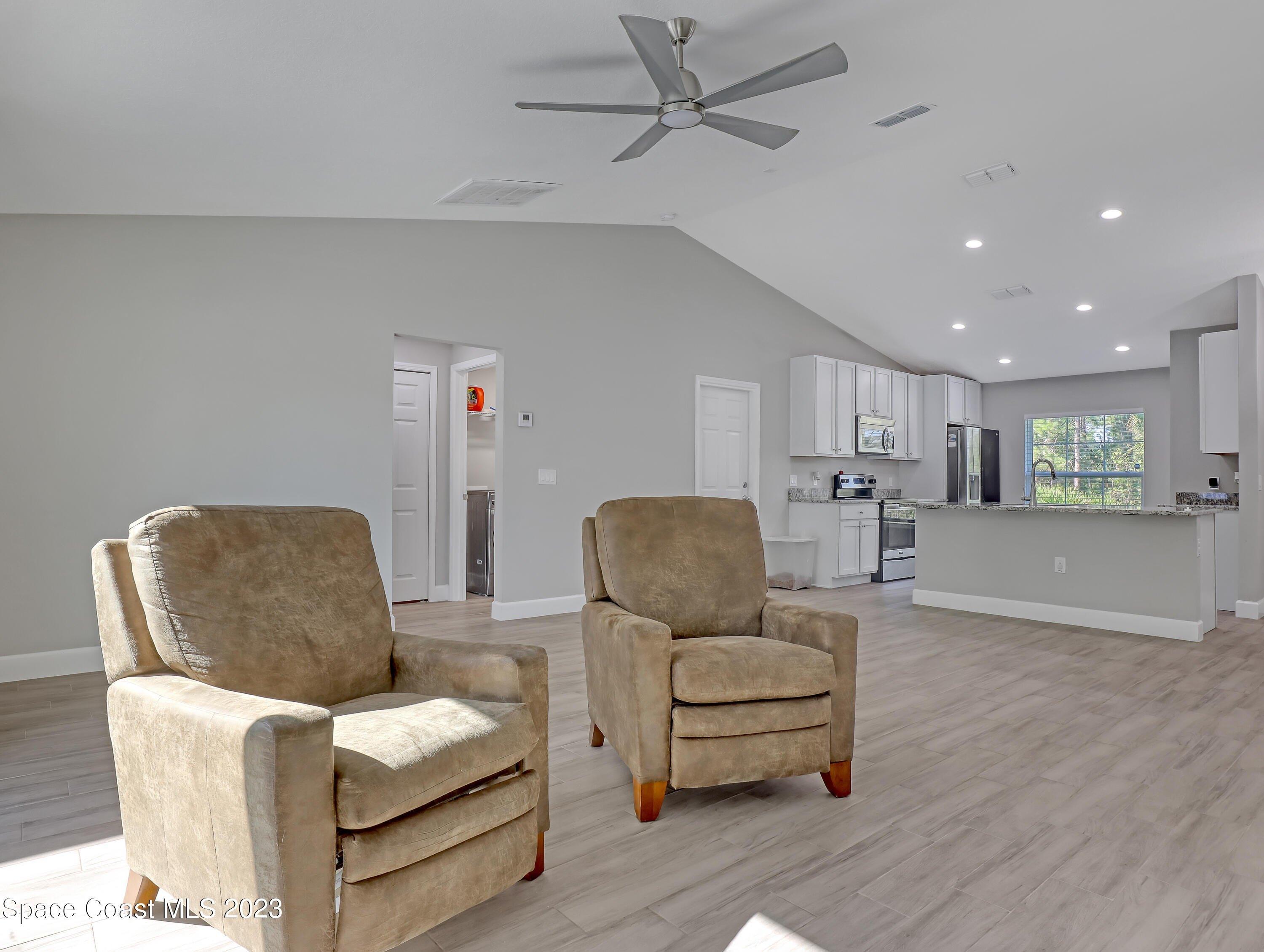 Plumbago Rd Nw, Palm Bay, FL 32907