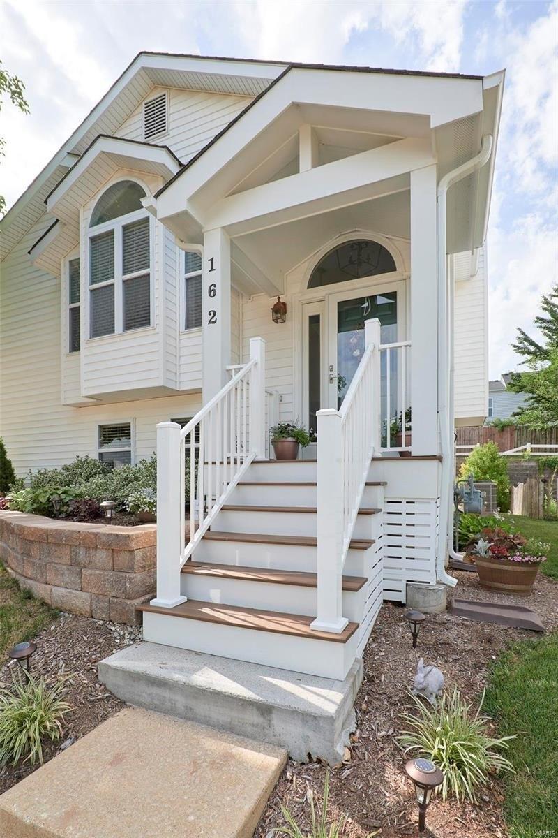 Rutherglen Dr, Valley Park, MO 63088