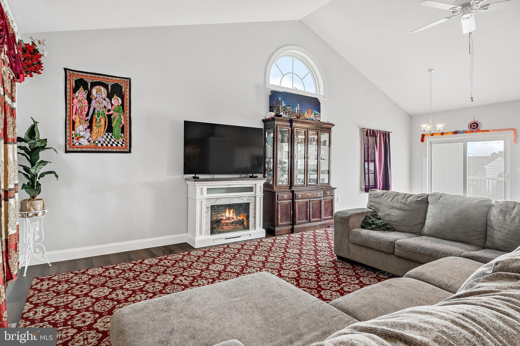 Ersa Dr, Elizabethtown, PA 17022