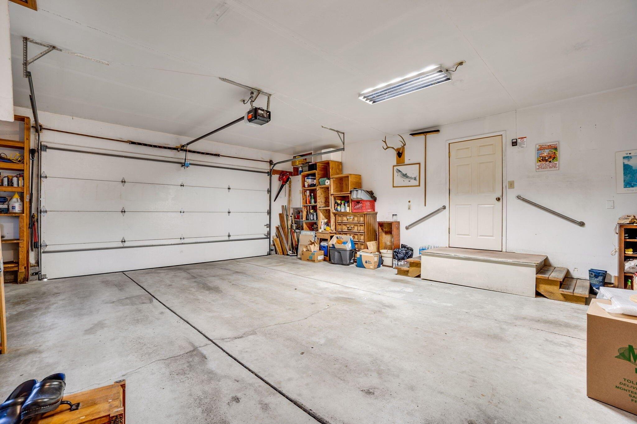 Greenfield Pl, Fortuna, CA 95540