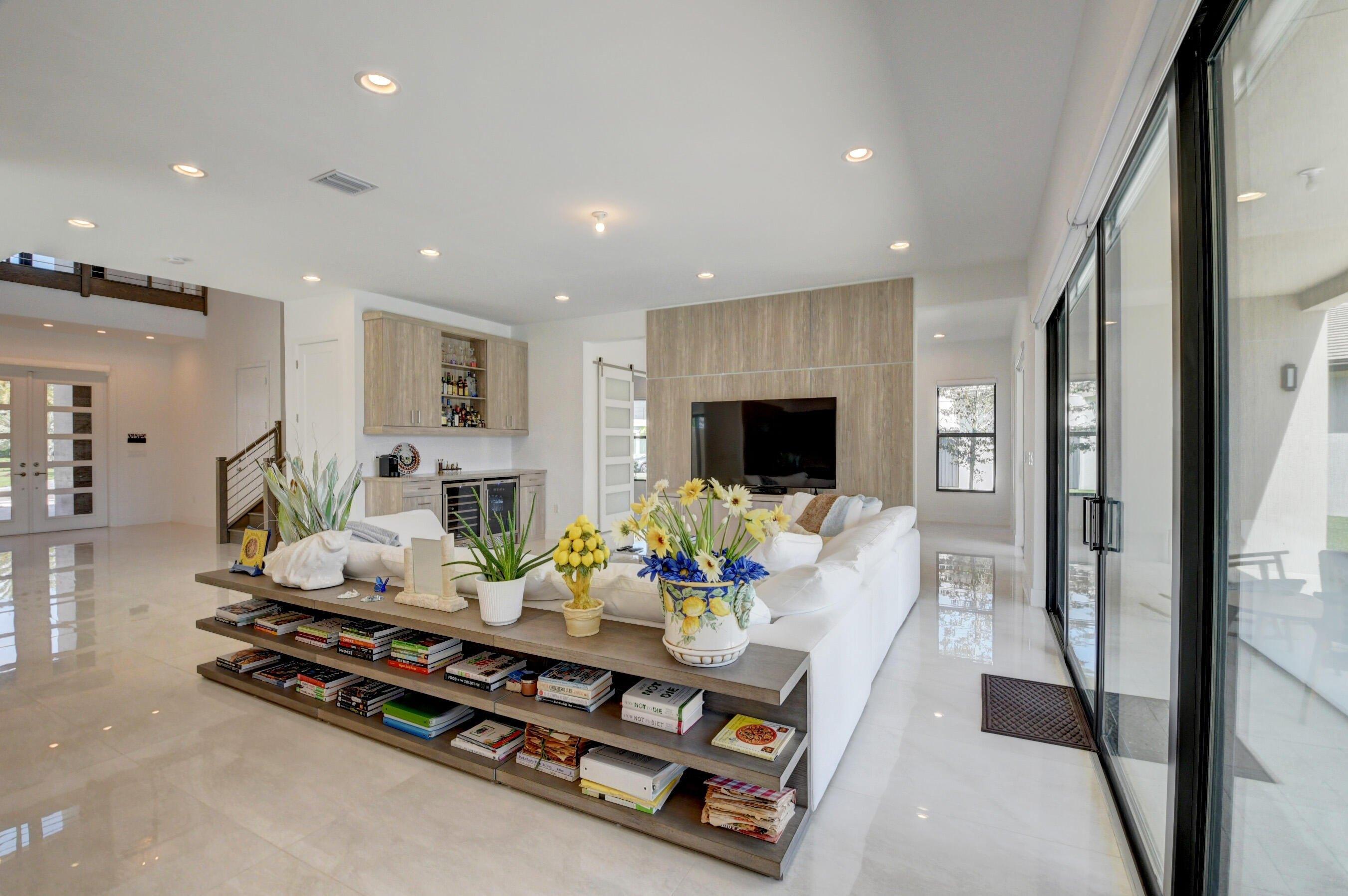 Wandering Wave Ave, Boca Raton, FL 33496