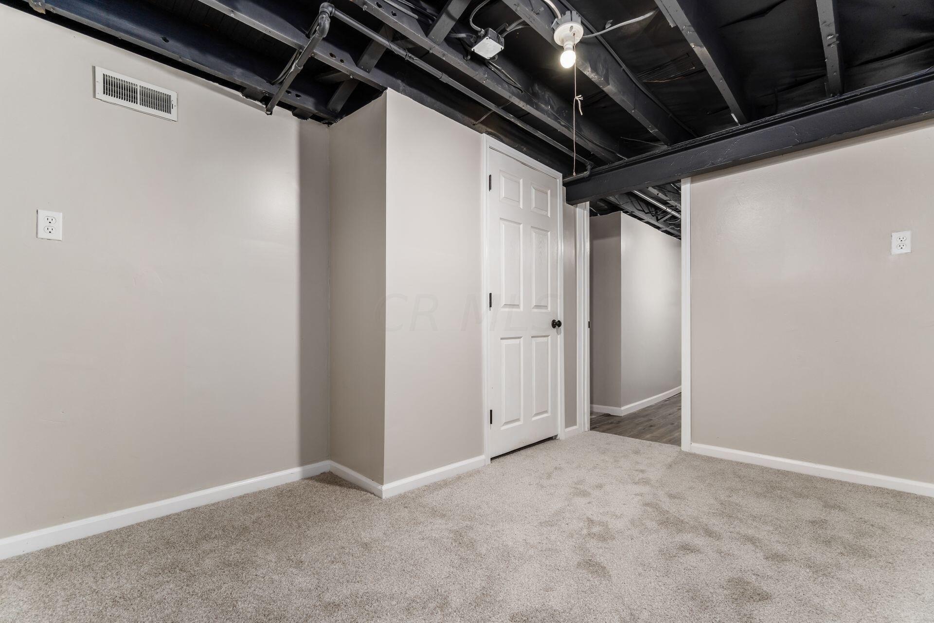 E Innis Ave, Columbus, OH 43207