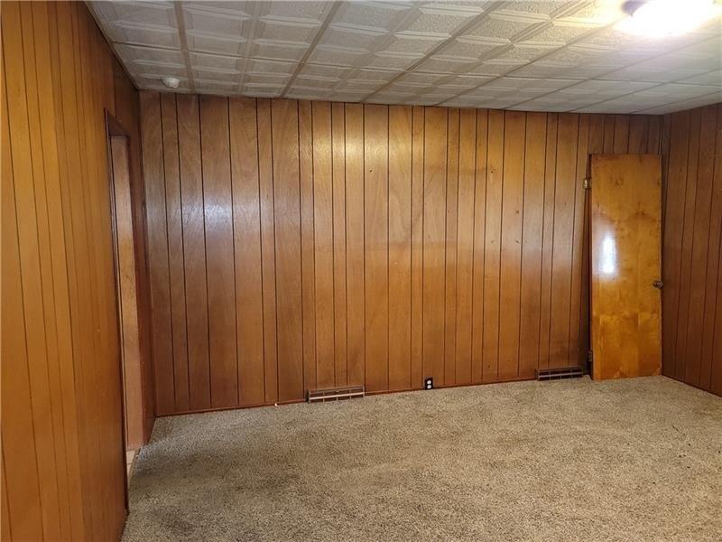 28th St, Mckeesport, PA 15132