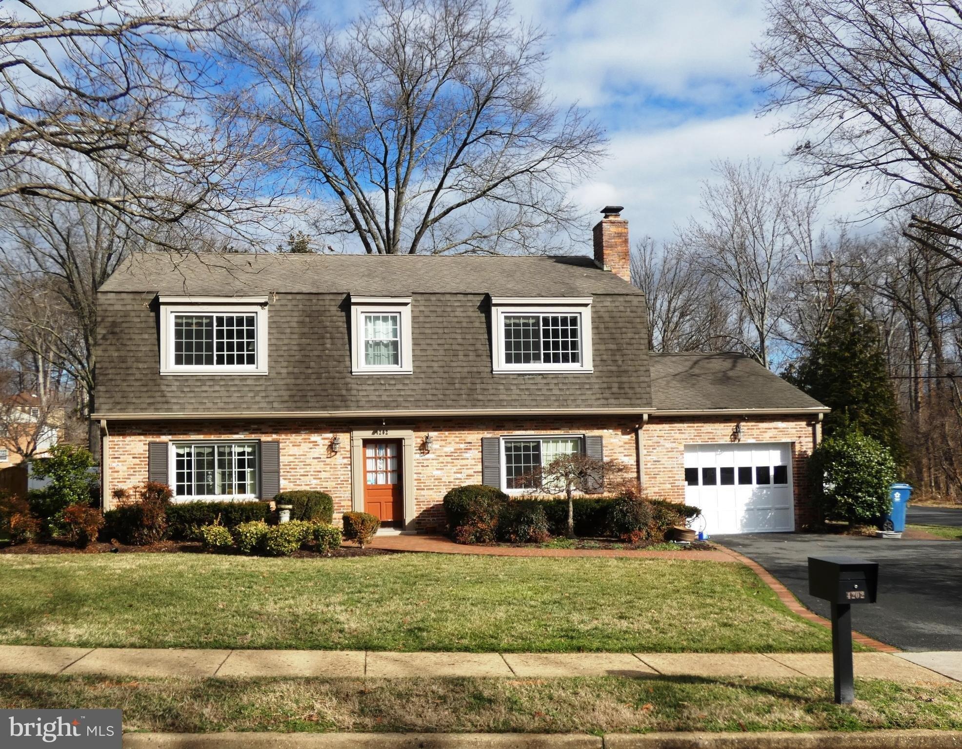 Wilton Woods Ln, Alexandria, VA 22310
