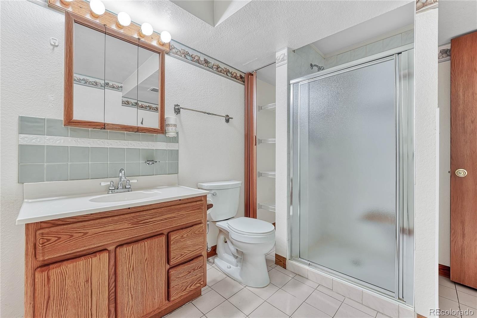 Chelan St, Golden, CO 80401
