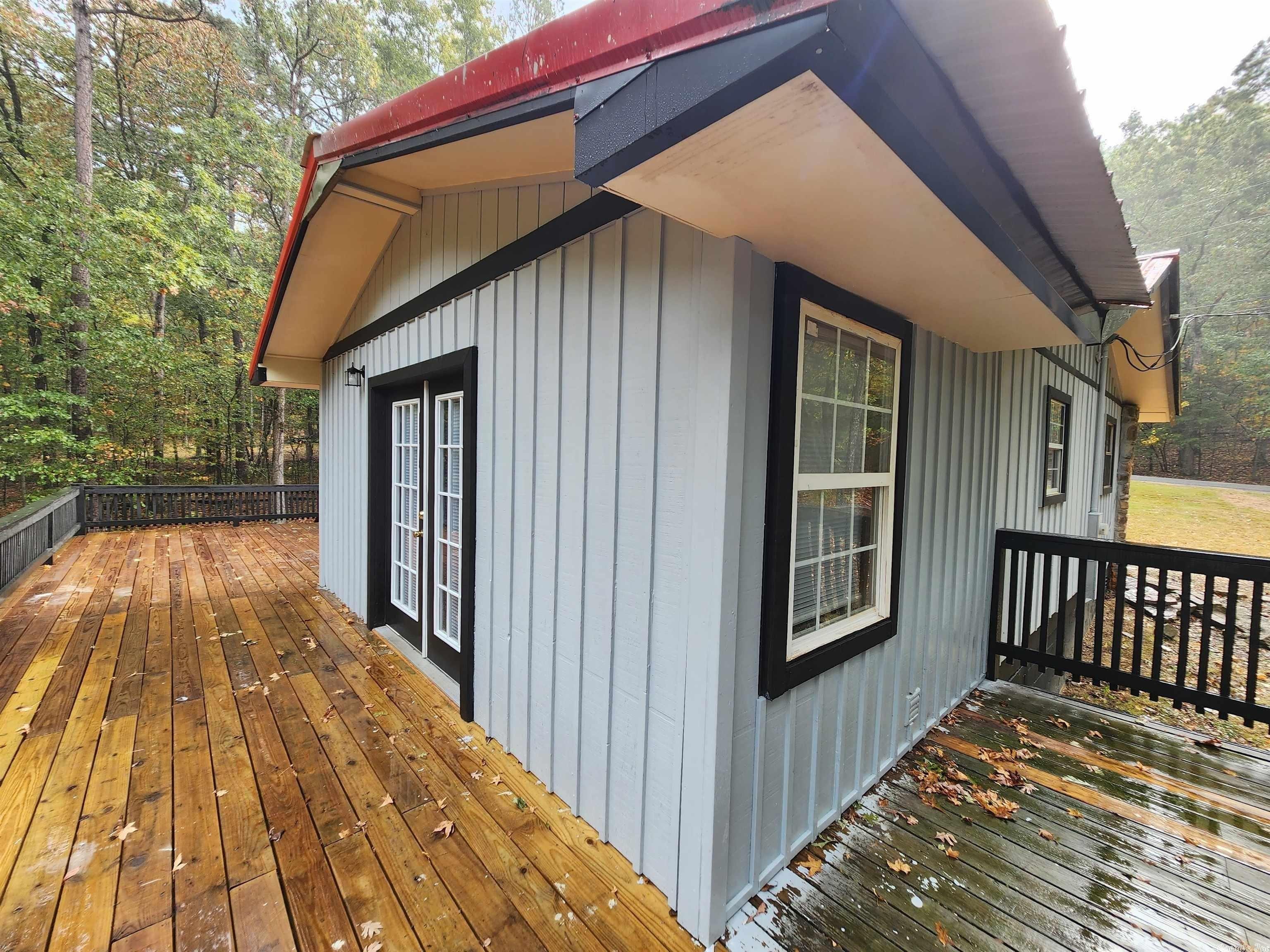 Greenwood Rd, Fairfield Bay, AR 72088