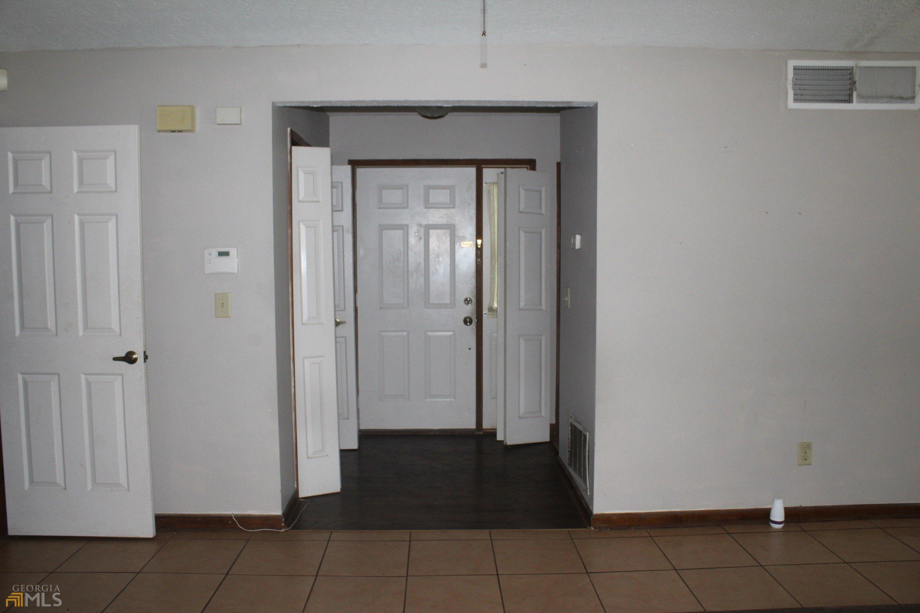 Stoneleigh Way, Stone Mountain, GA 30088