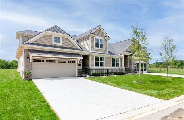 Chatham Pl, Brighton, MI 48114