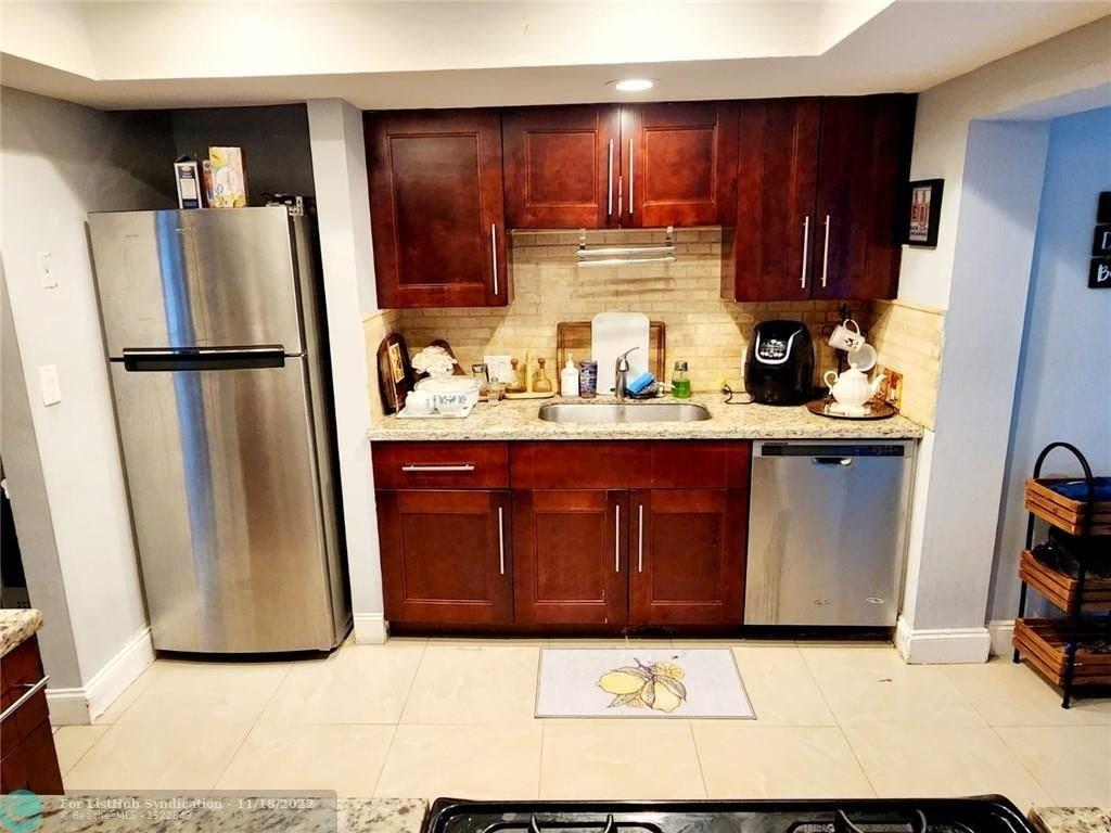 Nw 24th Pl, Sunrise, FL 33322