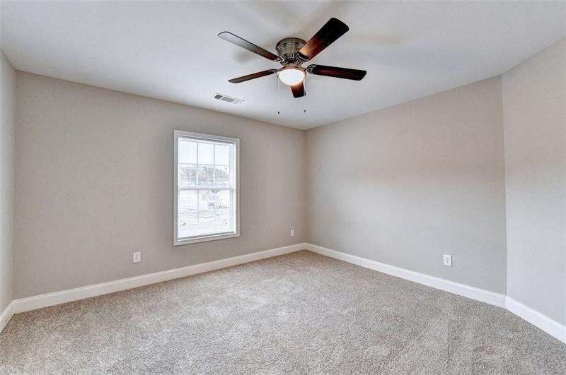 Fern Ct, Hoschton, GA 30548