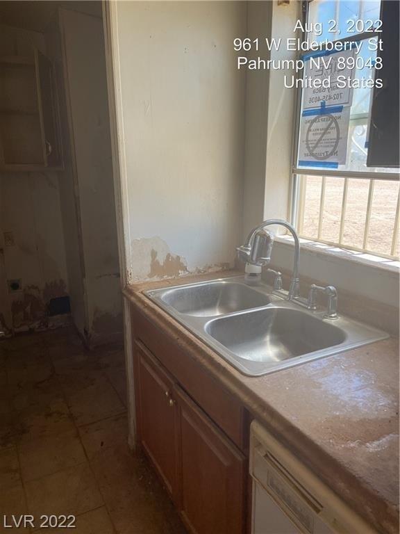 W Elderberry St, Pahrump, NV 89048