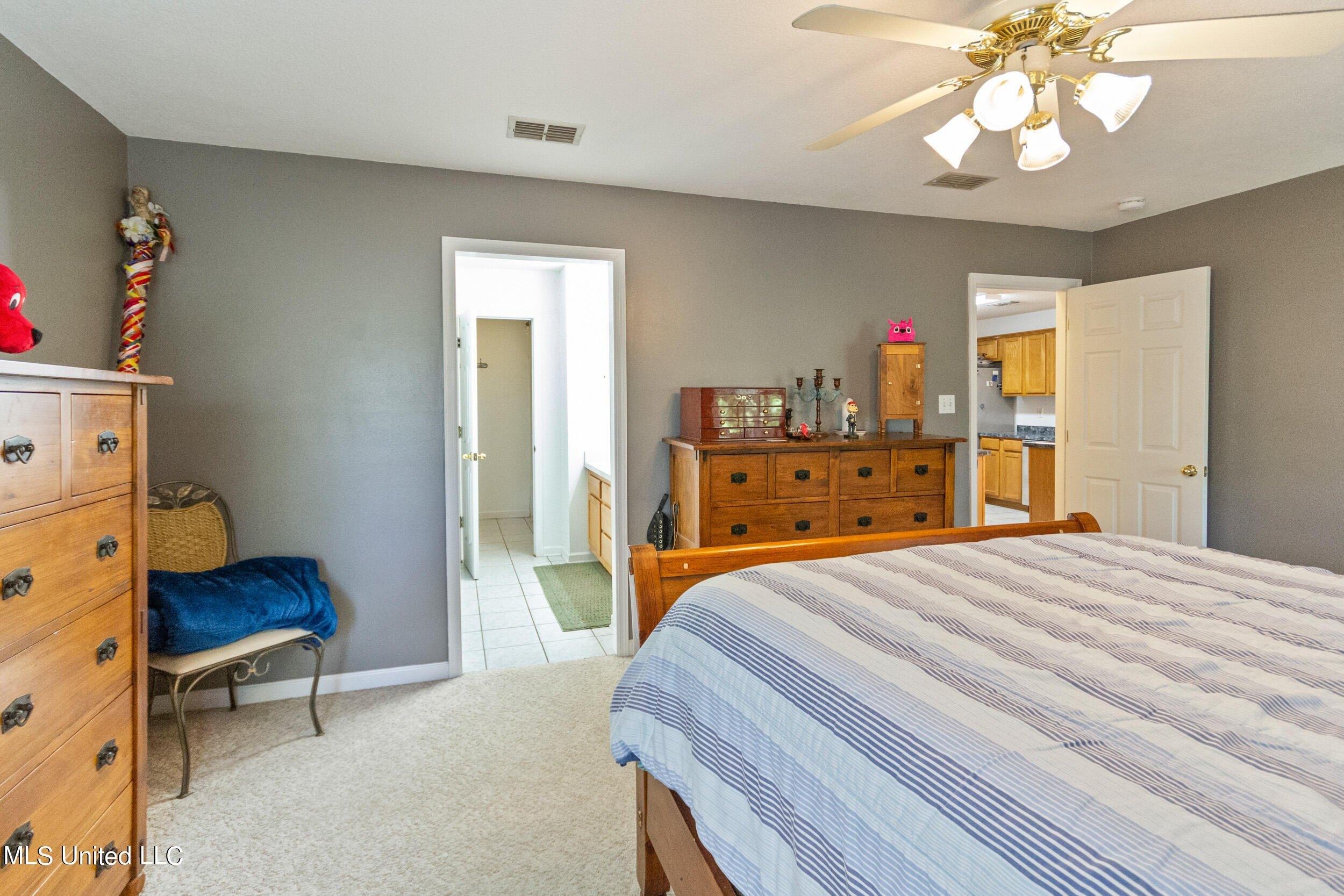 Karli Ln, Biloxi, MS 39532