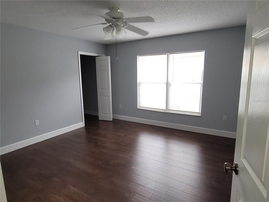 Earn Dr, Wesley Chapel, FL 33545