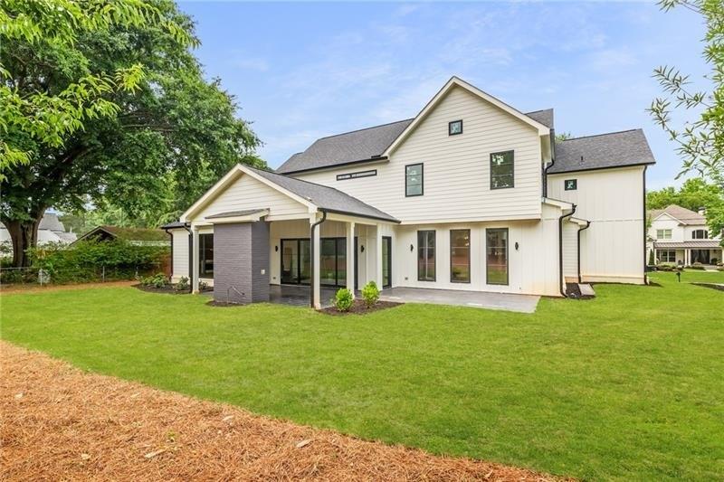Meadow Dr, Alpharetta, GA 30009