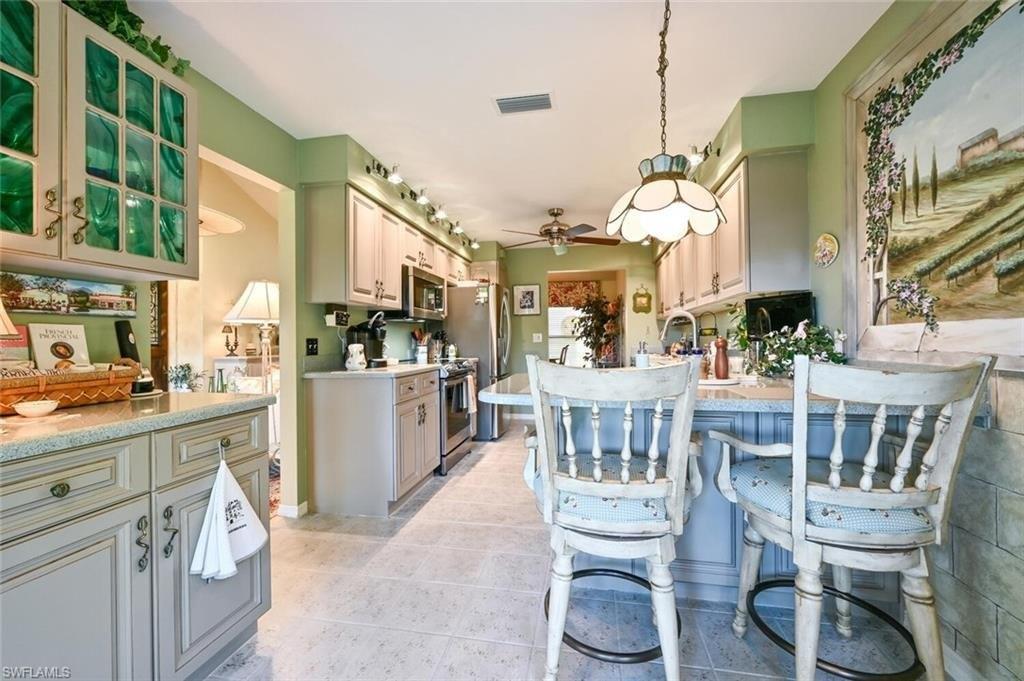 Reef Point Cir, Naples, FL 34108