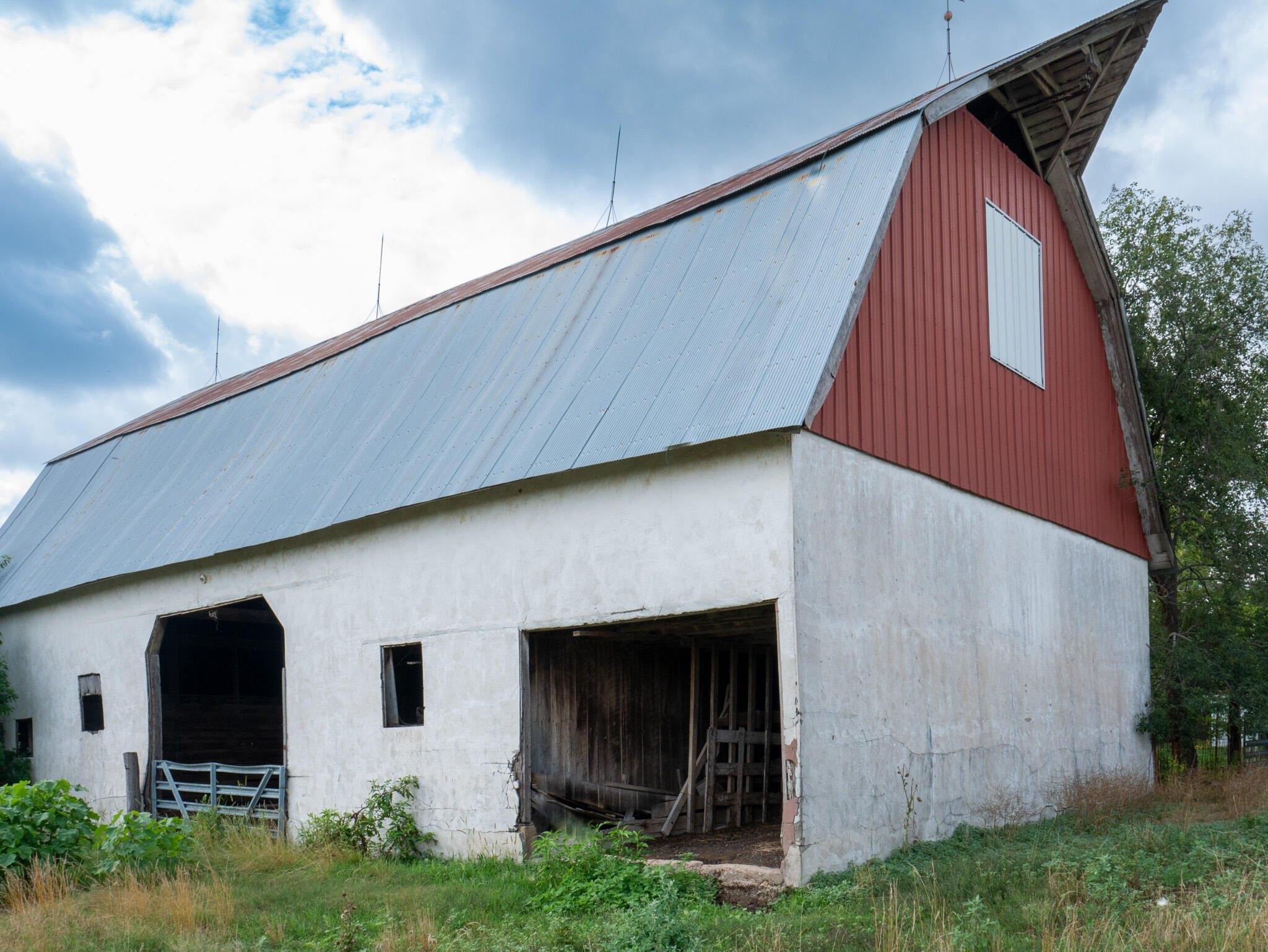 S 190th Rd, Half Way, MO 65663
