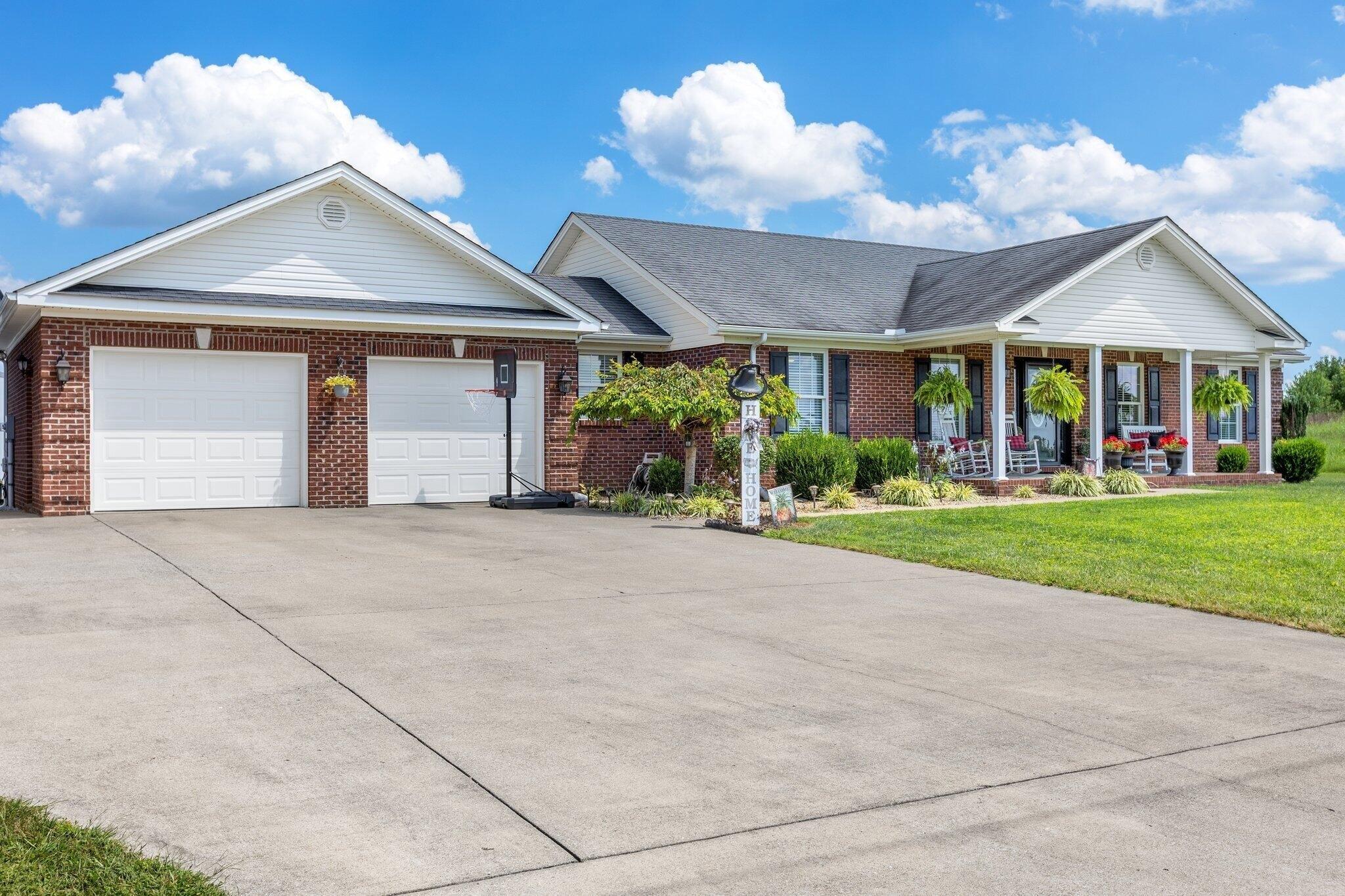 Dove Trace Dr, Mount Sterling, KY 40353