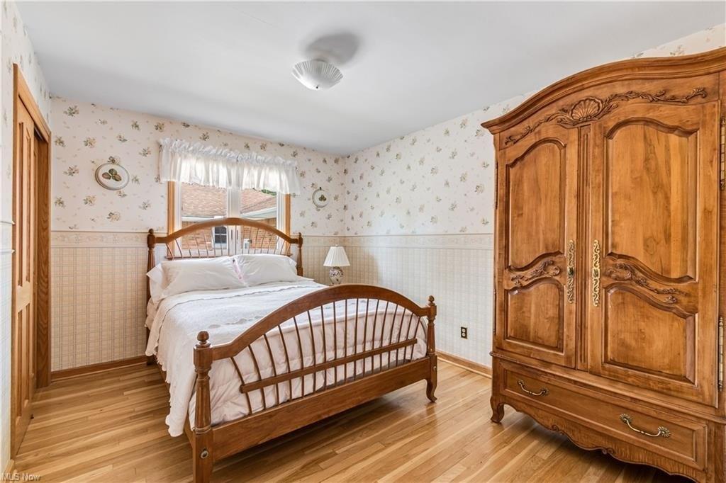Fordham Dr, Parma, OH 44129