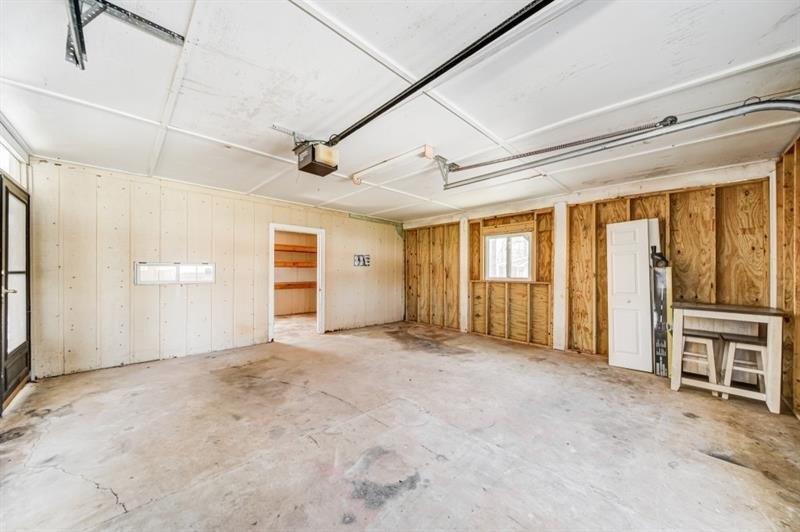 N Summers Cir, Douglasville, GA 30135